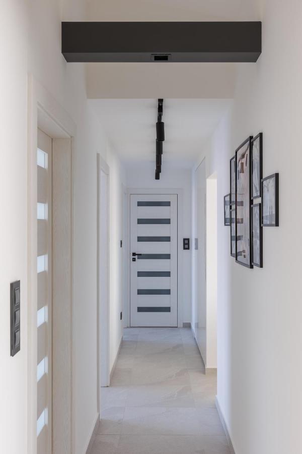 Noir Hotel - Penthouse Apartman Сегед Экстерьер фото