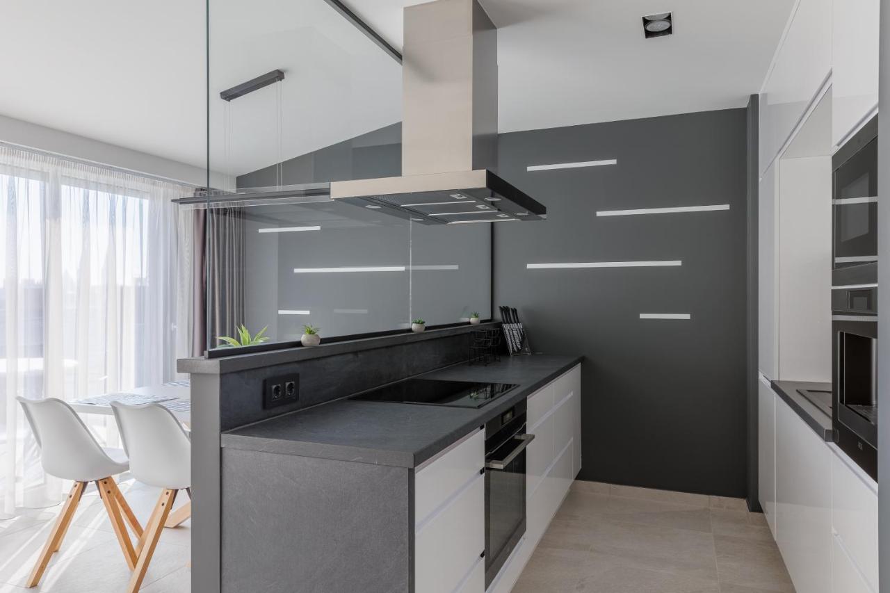 Noir Hotel - Penthouse Apartman Сегед Экстерьер фото